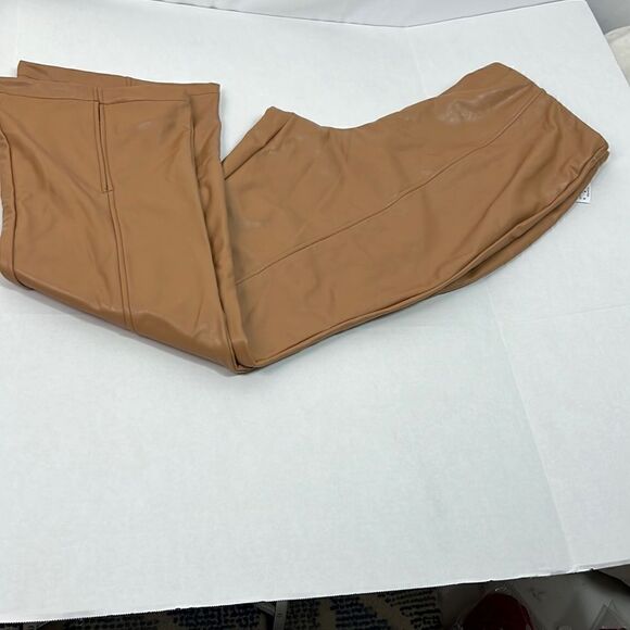 Tinseltown Pleather Caramel Pants size 2X NWT - Picture 1 of 13